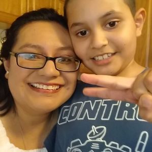 Meet your Posher, Lori